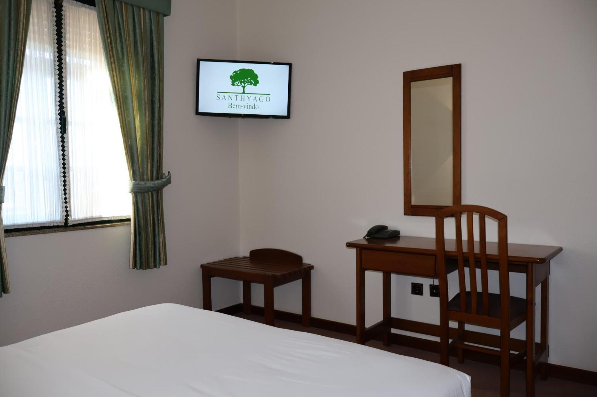 Hotel Santhyago Trofa Kamer foto